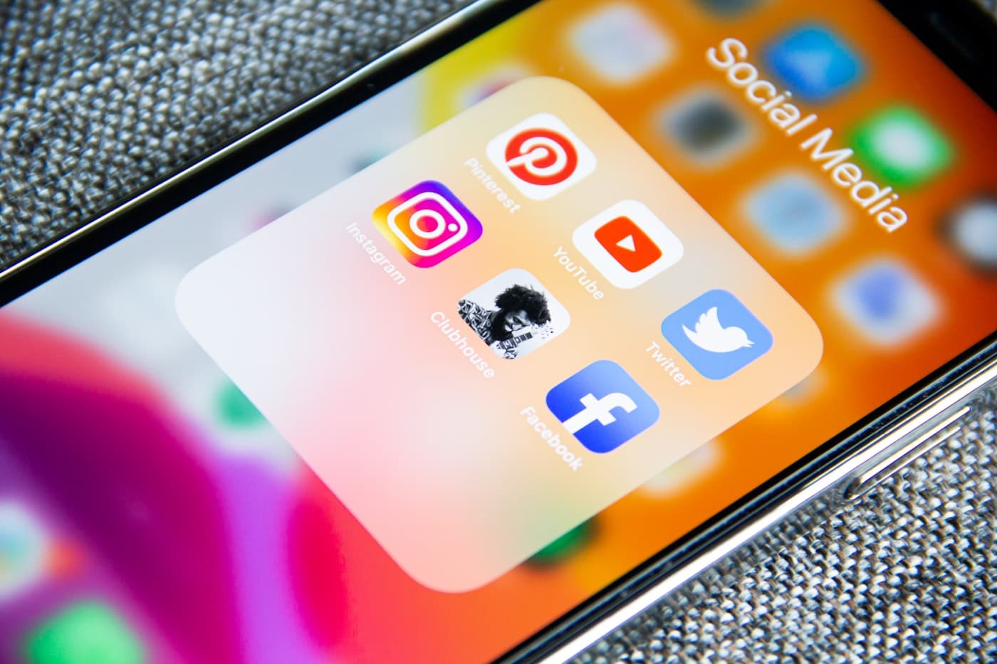 Smartphone social apps powering Click-to-WhatsApp ads